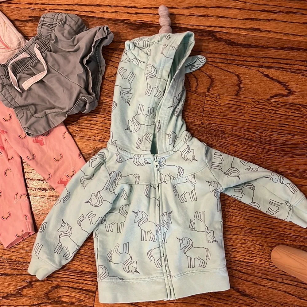 UNICORN SET - CARTERS 9M - PAJAMAS, OUTFIT, and JACKET WITH UNICORN HORN